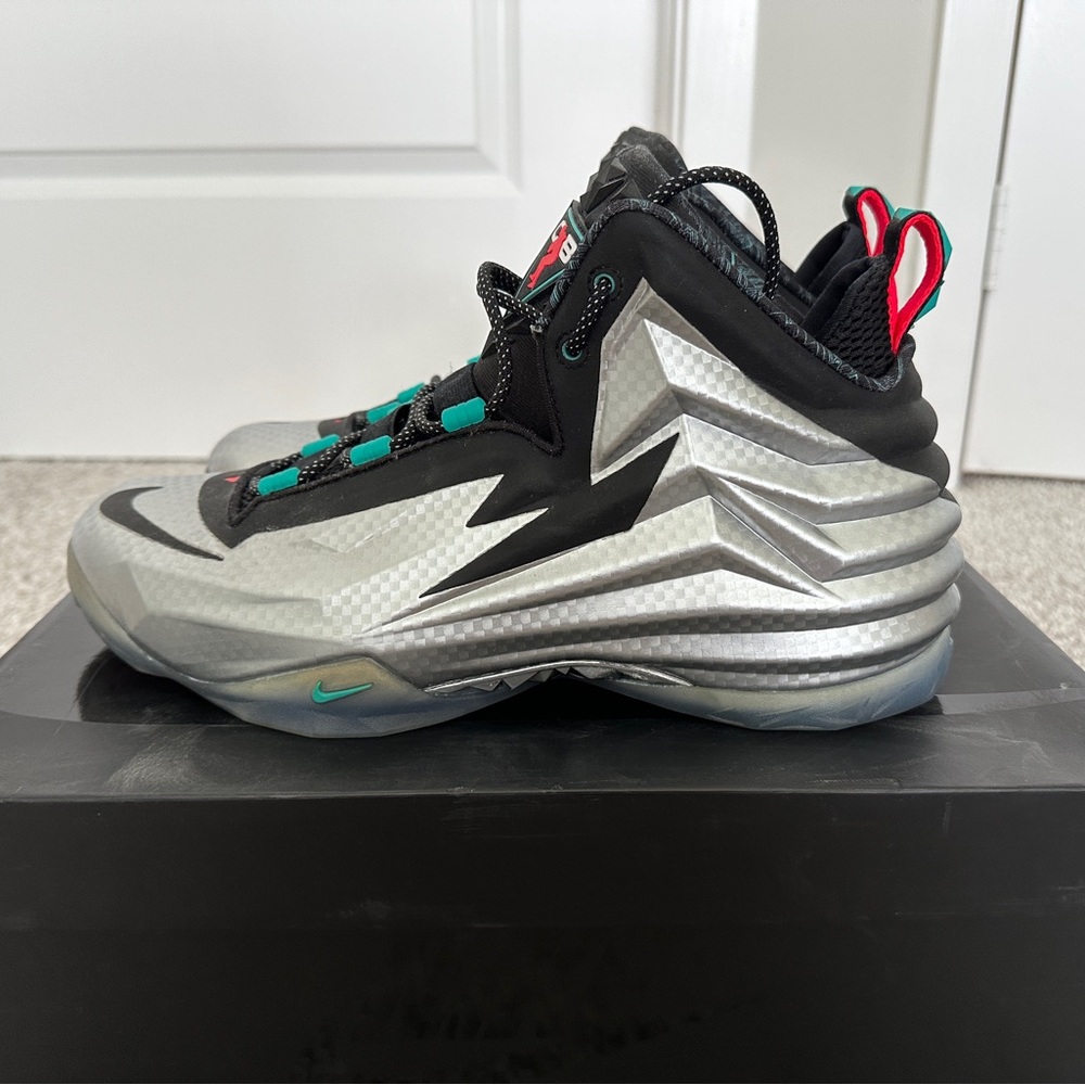 Nike Chuck Posite Metallic Silver